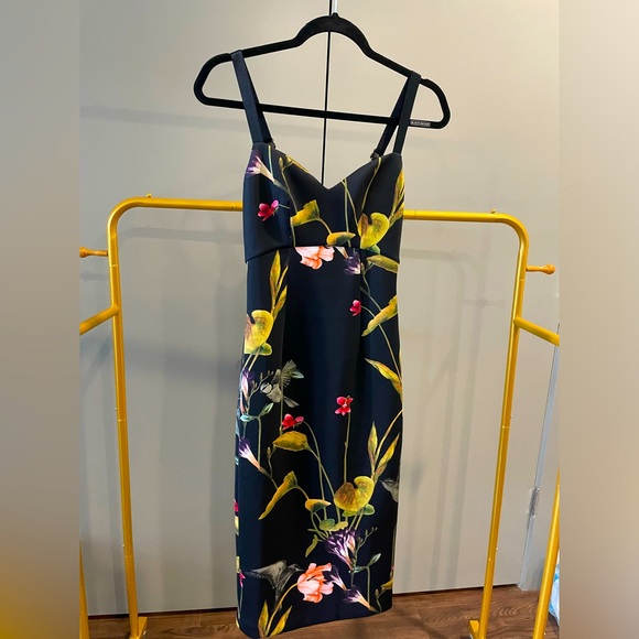 Ladies cocktail dress - Picture 1 of 2